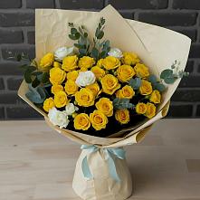 Букет цветов из:  Розы в Соколе Вологодской области