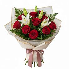 Букет цветов из:  Лилии и Розы в Соколе Вологодской области