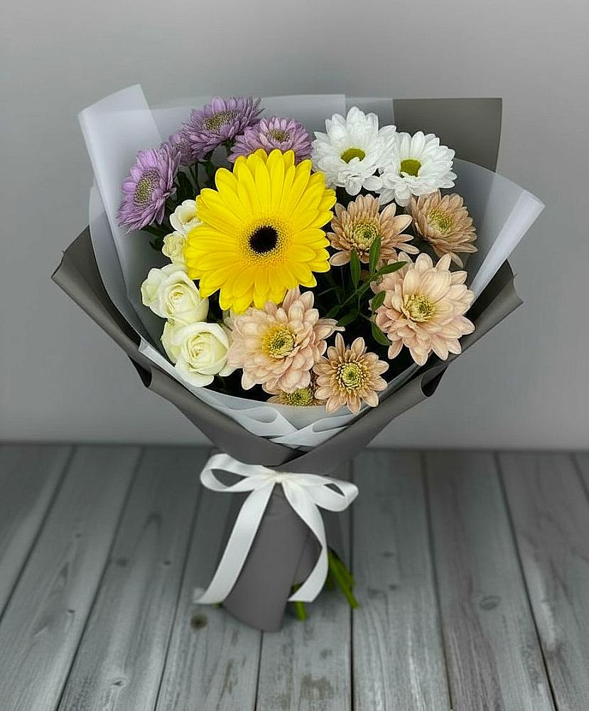Букет цветов из: Розы, Герберы и Хризантемы в Соколе Вологодской области