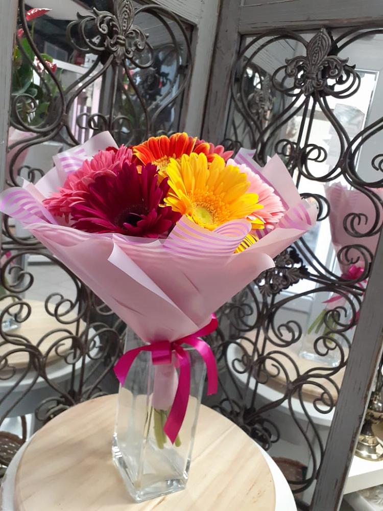 Букет цветов из: Герберы в Соколе Вологодской области