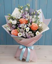 Букет цветов из:  Лизиантусы, Розы, Альстромерии и Гипсофила в Соколе Вологодской области