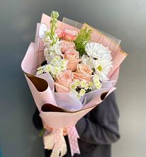 Букет цветов из:  Хризантемы и Розы в Соколе Вологодской области