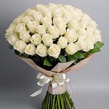 Букет 101 беля роза Белоснежка в Соколе Вологодской области