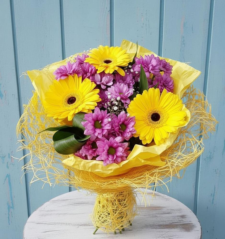 Букет цветов из: Хризантемы и Герберы в Соколе Вологодской области