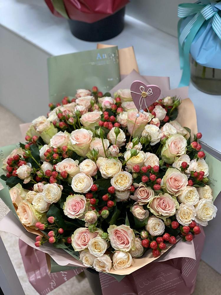 Букет цветов из: Розы в Соколе Вологодской области