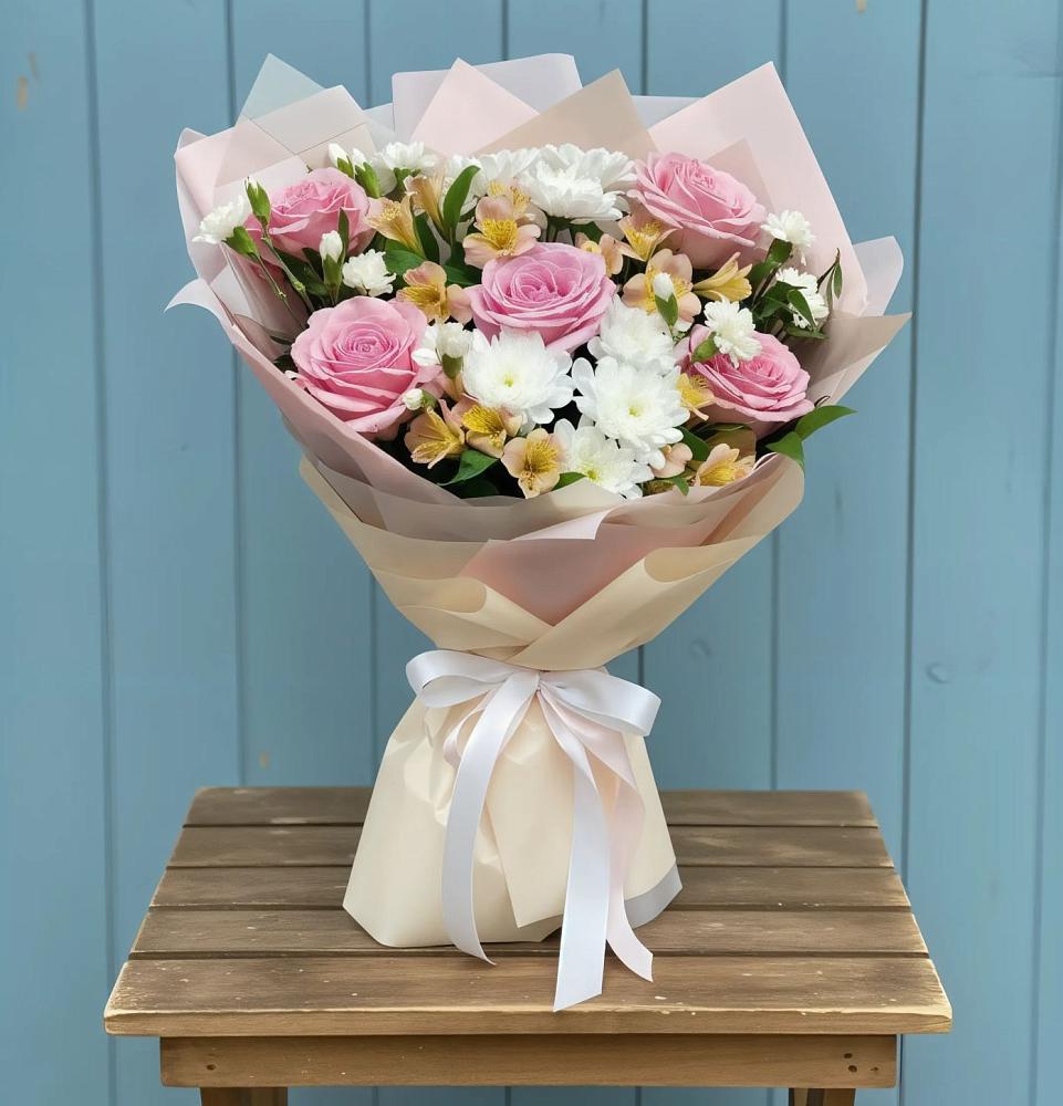 Букет цветов из: Гвоздики, Орхидеи и Розы в Соколе Вологодской области