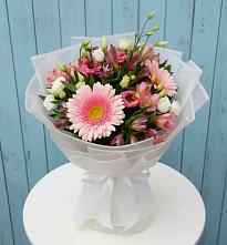 Букет цветов из:  Герберы, Альстромерии и Лизиантусы #REPLACE_PRED# Соколе Вологодской области