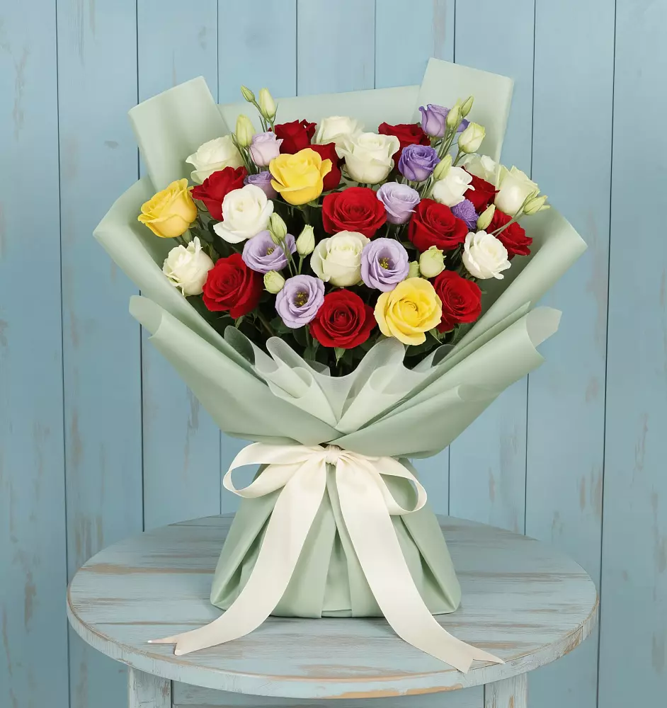 Букет цветов из: Розы в Соколе Вологодской области