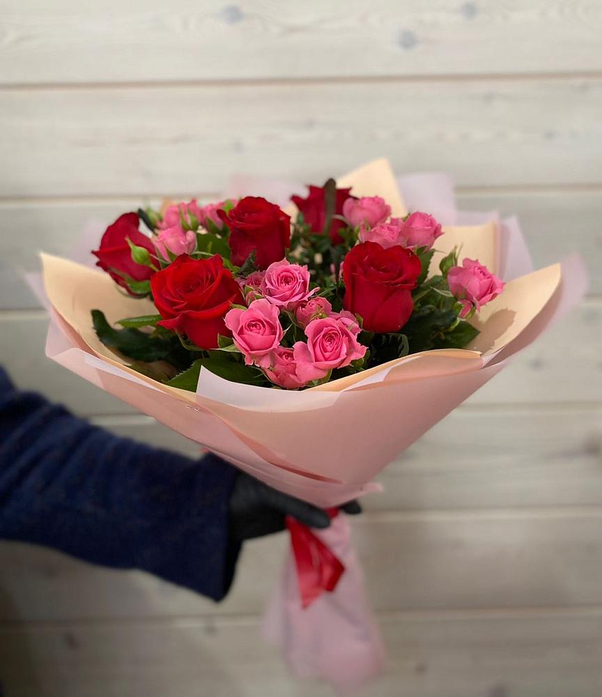 Букет цветов из: Розы в Соколе Вологодской области