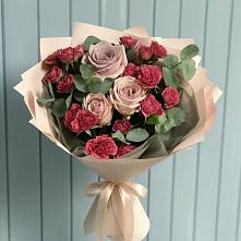 Букет цветов из:  Гвоздики и Розы в Соколе Вологодской области