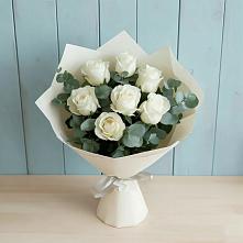 Букет Белые розы в Эвкалипте в Соколе Вологодской области