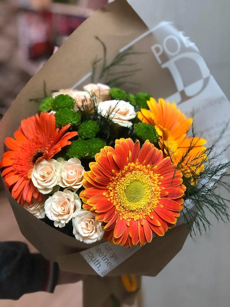 Букет цветов из: Герберы, Хризантемы и Розы в Соколе Вологодской области