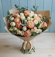 Букет цветов из:  Альстромерии и Розы в Соколе Вологодской области